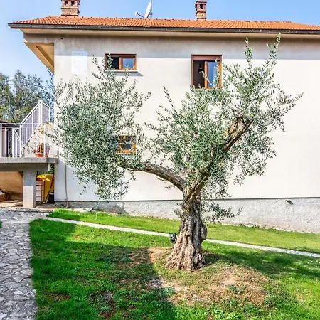 For Families With Children Banjole, - 2258 Apartment Pula