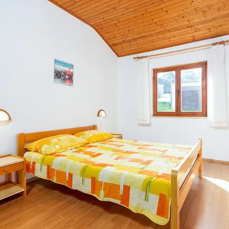 Apartment For Families With Children Banjole, - 2258