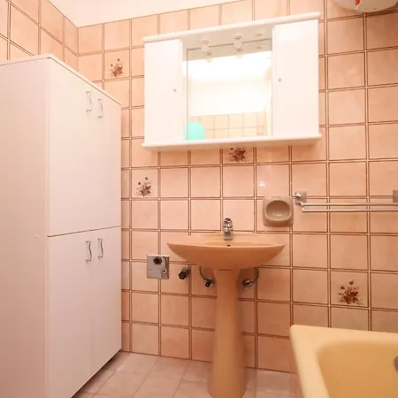 For Families With Children Banjole, - 2258 Pula